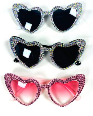 משקפיים לבבות אבנים - שושי זוהר