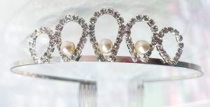 כתר אבנים - שושי זוהר