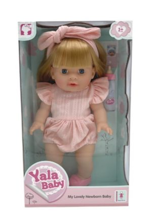 בובה עם אוברול ורוד ובקבוק  - ipop